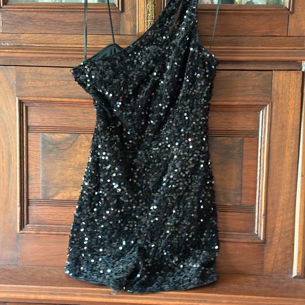 Fashion Nova Black Sequin One-Shoulder Romper - Picture 4 of 6